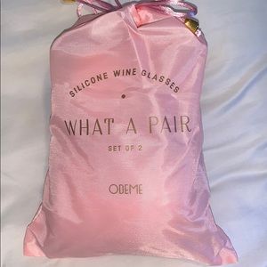 Silicone wine glasses